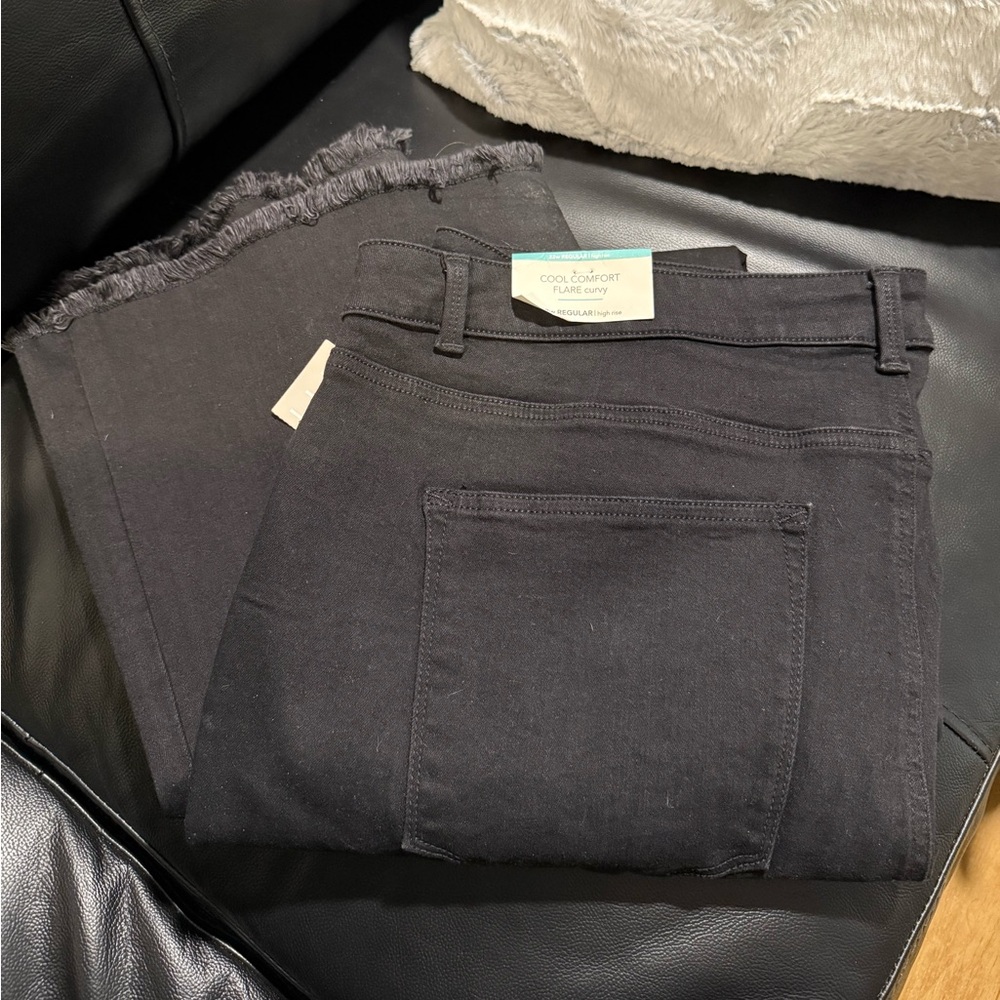 Maurice’s Black Flares